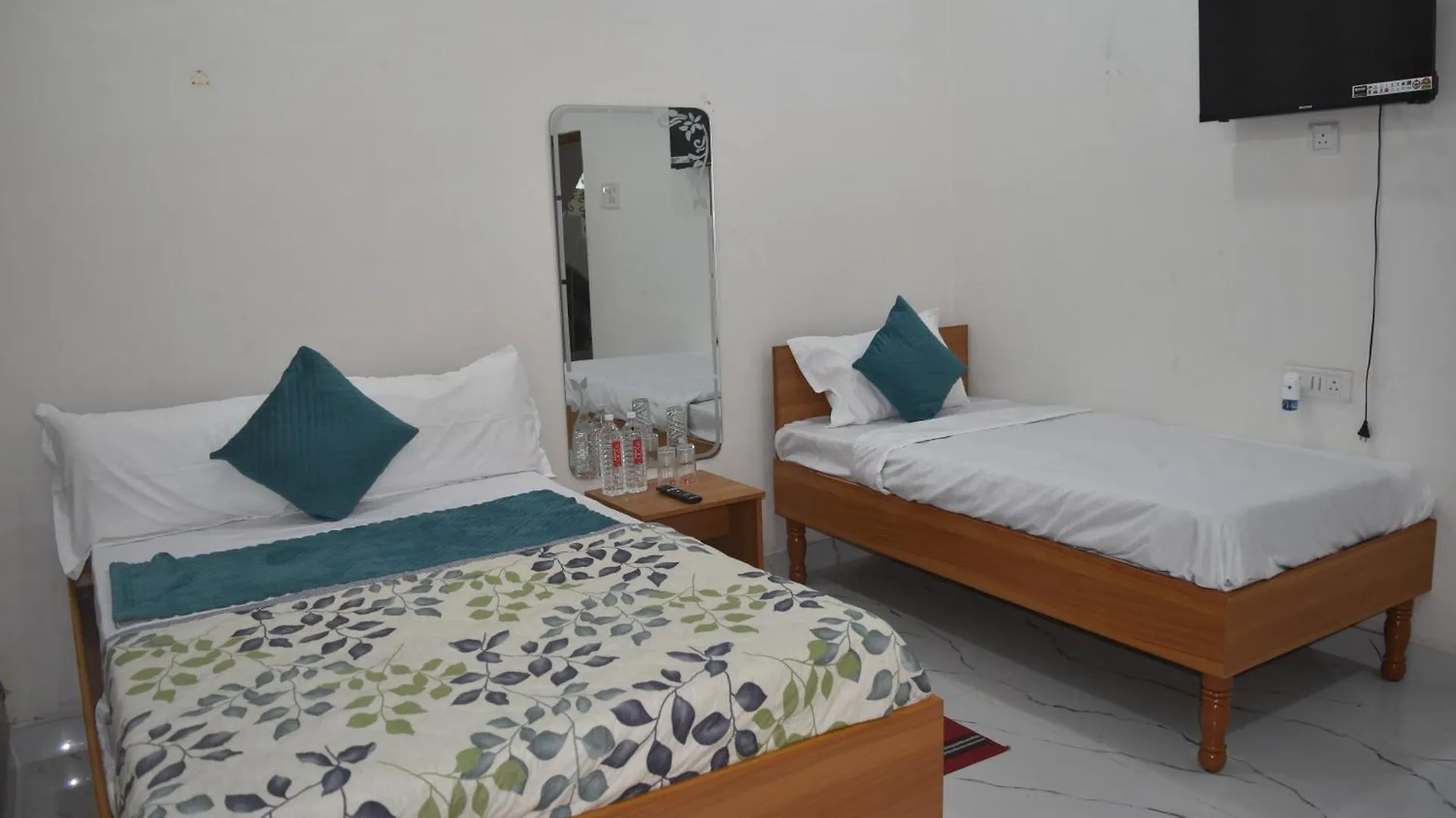 Hotel The Gangotri 바라나시